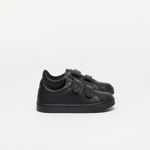 Veja All Black Sneaker – Hal Shoes New Jersey