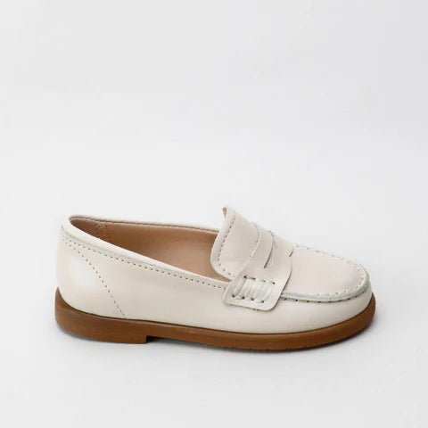 Papanatas Capricornio Breige Penny Loafer
