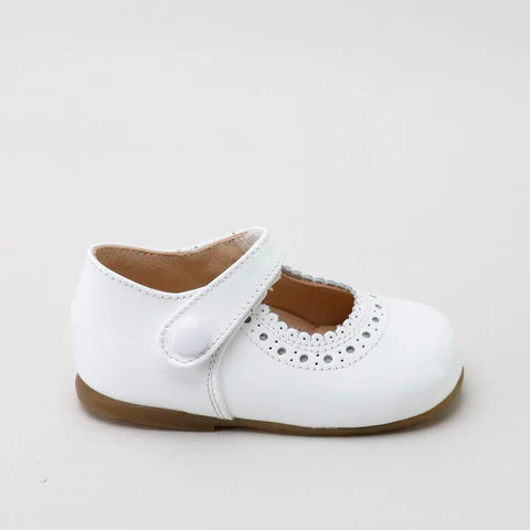 Papanatas White Baby Scalloped Cut Mary Jane