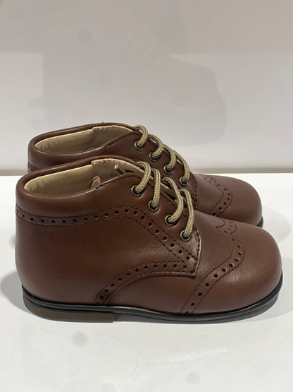 Beberlis Caoba Brown Lace-up Wingtip Baby Bootie