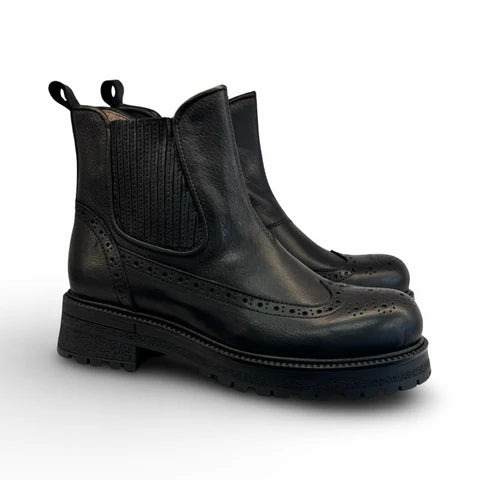 Momino Black Wingtip Bootie
