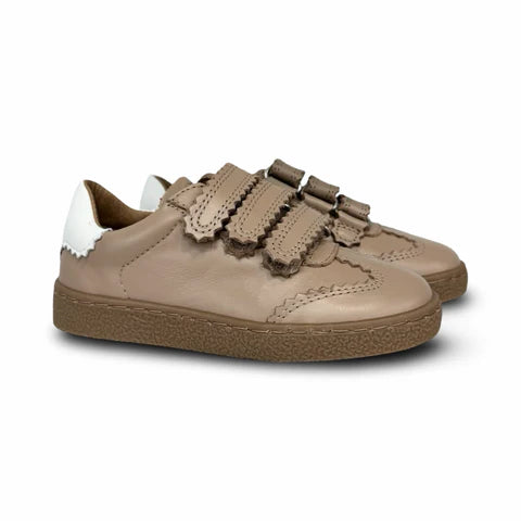 Porte Stone Scallop Velcro Sneaker