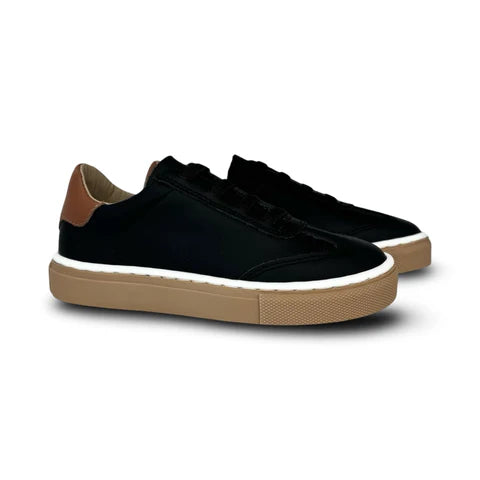 Porte Black Luggage Tab Elastic Sneaker