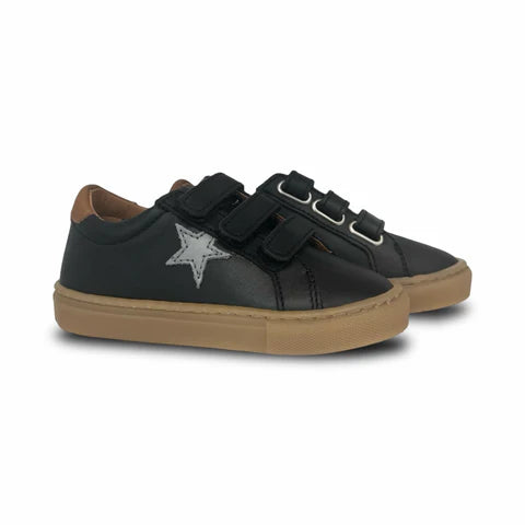 Atlanta Black Smooth Grey Star Three Straps Sneaker